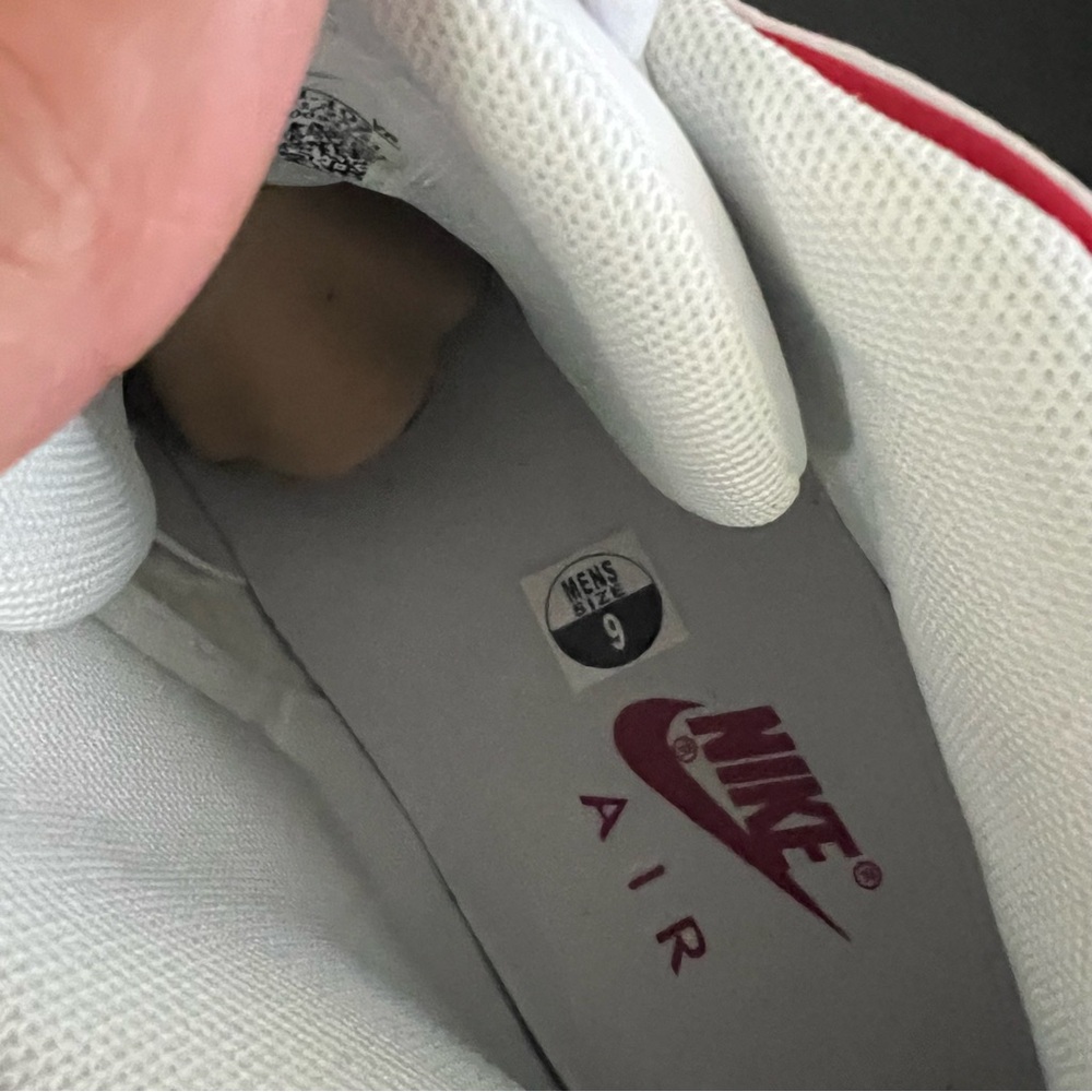 Nike Air uptempo red and white - Picture 5 of 6